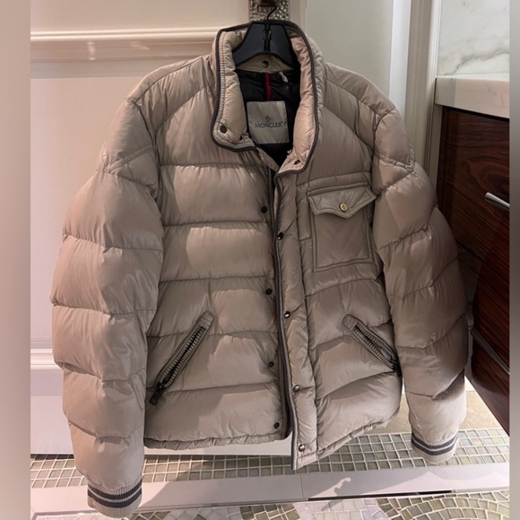Moncler Men’s Borrome Giubbotto Down Jacket Size M / 3 - Picture 7 of 16